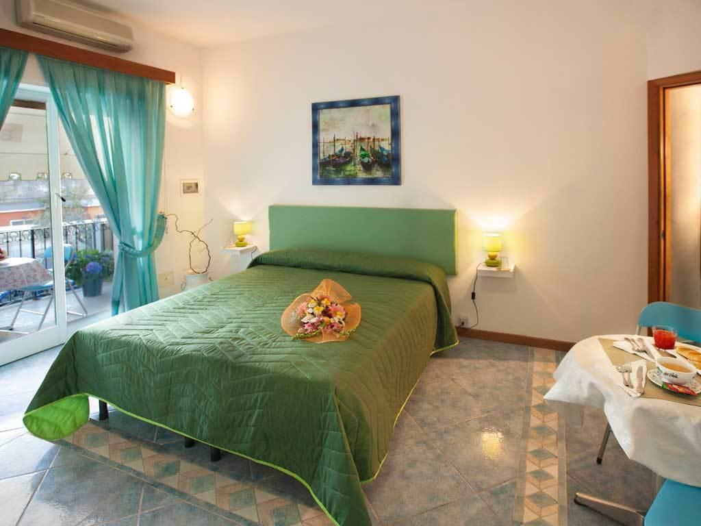 La Brezza B&B איסקיה חדר תמונה